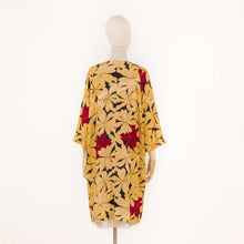 Load image into Gallery viewer, vintage kimono silk coat