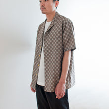 Load image into Gallery viewer, vintage kimono silk shirt