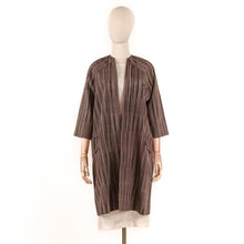 Load image into Gallery viewer, vintage kimono silk coat