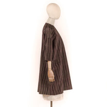 Load image into Gallery viewer, vintage kimono silk coat
