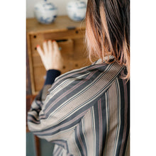 Load image into Gallery viewer, vintage kimono silk coat