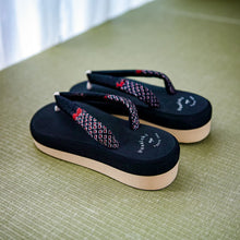 Load image into Gallery viewer, Vintage Kimono Zori Sandal