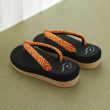 Load image into Gallery viewer, vintage kimono zori (size L)