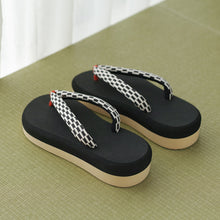 Load image into Gallery viewer, vintage kimono zori (size L)