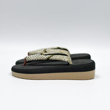 画像をギャラリービューアに読み込む, vintage kimono zori (size M)