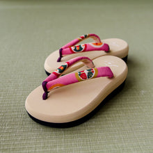 Load image into Gallery viewer, Vintage Kimono Zori Sandal