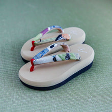 Load image into Gallery viewer, Vintage Kimono Zori Sandal