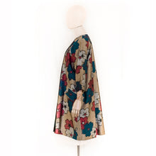 画像をギャラリービューアに読み込む, vintage kimono silk coat
